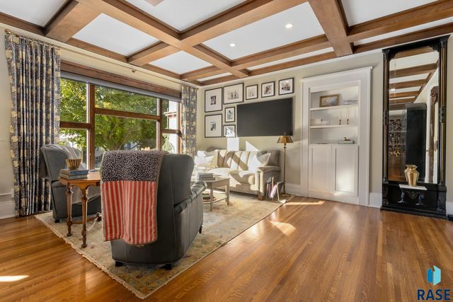 118 W 19th St Street, Sioux Falls, SD 57105