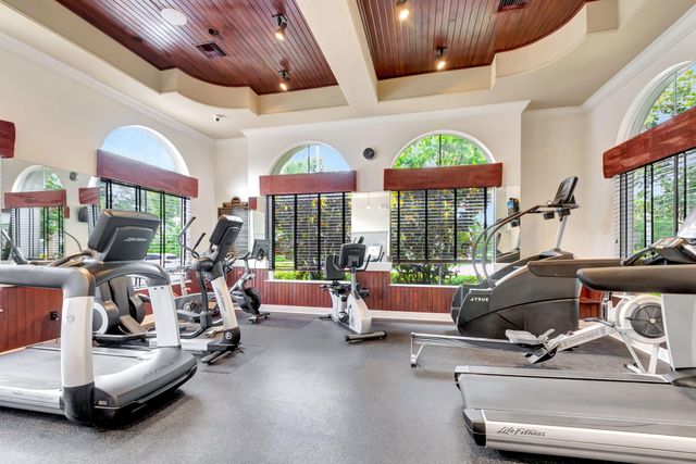 10415 St Germain Court, Wellington, FL 33449