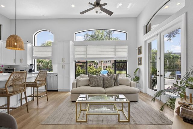 10415 St Germain Court, Wellington, FL 33449