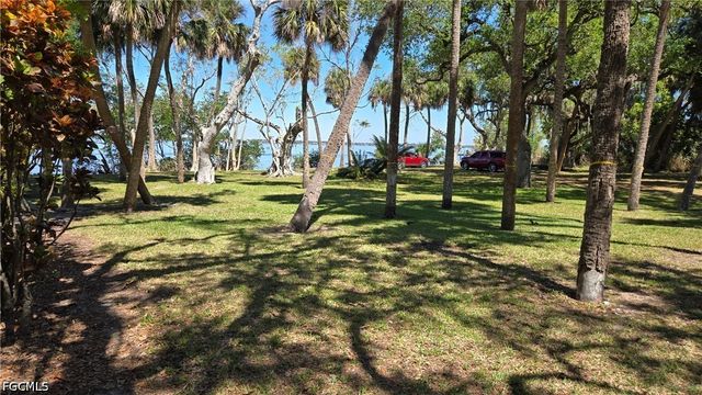3381 Edgewood AVE, Fort Myers, FL 33916