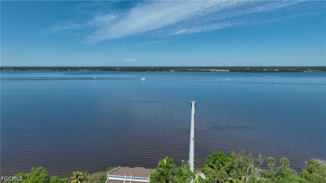 3381 Edgewood AVE, Fort Myers, FL 33916