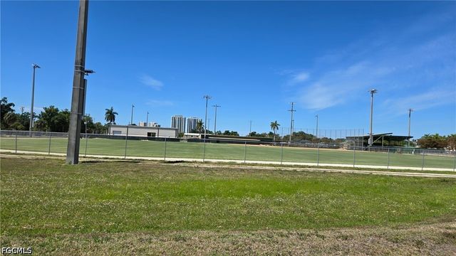 3381 Edgewood AVE, Fort Myers, FL 33916