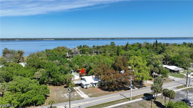 3381 Edgewood AVE, Fort Myers, FL 33916