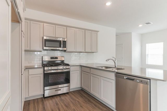 231 Rioja, Kyle, TX 78640