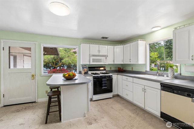 1529 22nd Avenue SE, Olympia, WA 98501