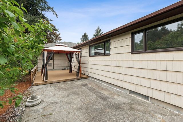 1529 22nd Avenue SE, Olympia, WA 98501