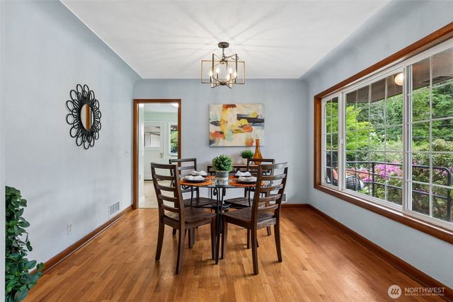 1529 22nd Avenue SE, Olympia, WA 98501