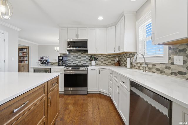 1332 N INDEPENDENCE Court, Germantown Hills, IL 61548