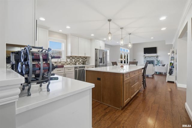 1332 N INDEPENDENCE Court, Germantown Hills, IL 61548