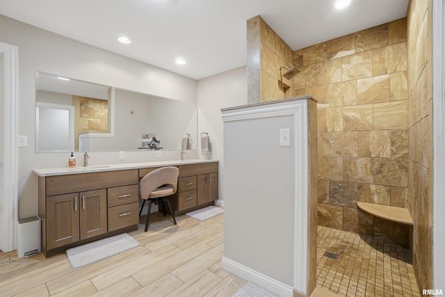 1332 N INDEPENDENCE Court, Germantown Hills, IL 61548