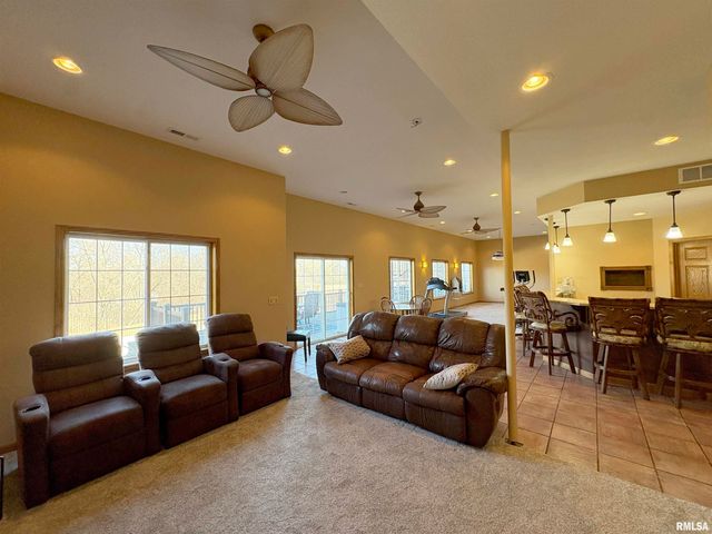 1332 N INDEPENDENCE Court, Germantown Hills, IL 61548