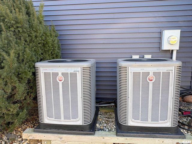 1332 N INDEPENDENCE Court, Germantown Hills, IL 61548