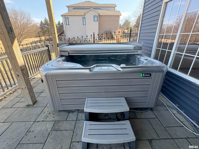 1332 N INDEPENDENCE Court, Germantown Hills, IL 61548