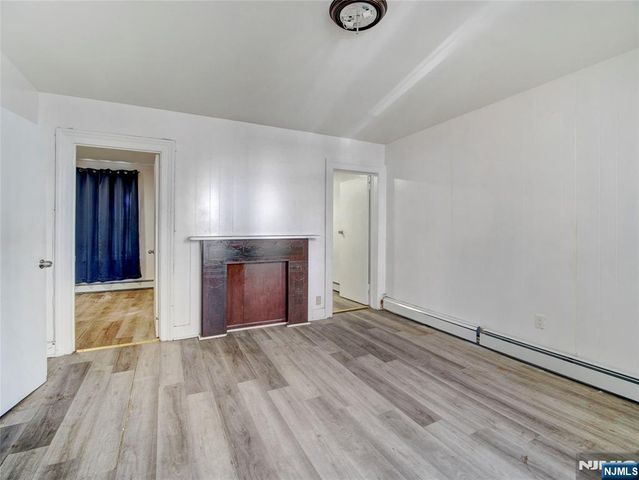 54 4th Street, Paterson, NJ 07522
