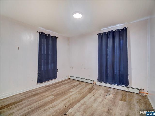54 4th Street, Paterson, NJ 07522