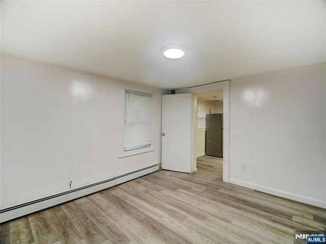 54 4th Street, Paterson, NJ 07522