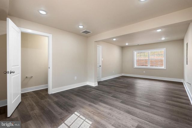 105 VICTORY LN., Hedgesville, WV 25427