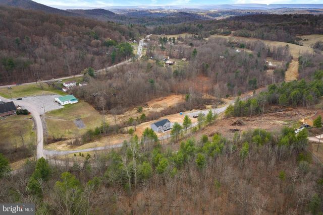 105 VICTORY LN., Hedgesville, WV 25427