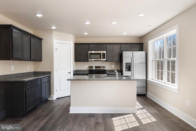 105 VICTORY LN., Hedgesville, WV 25427