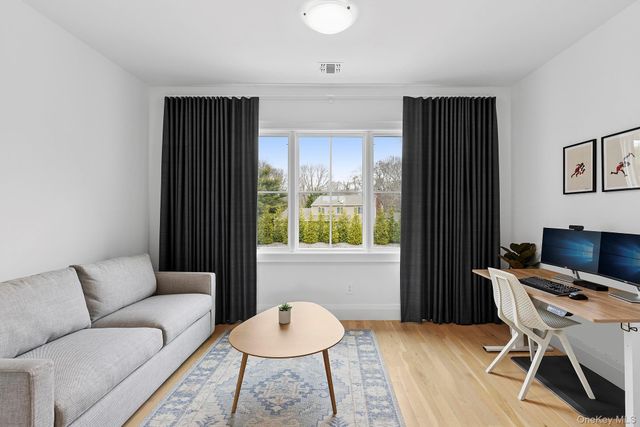 8 Sweetgrass Road, Westhampton, NY 11977