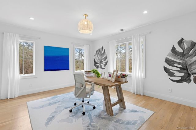 8 Sweetgrass Road, Westhampton, NY 11977