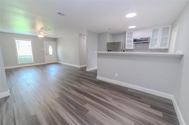 809 Wilcox Street, Mckinney, TX 75069