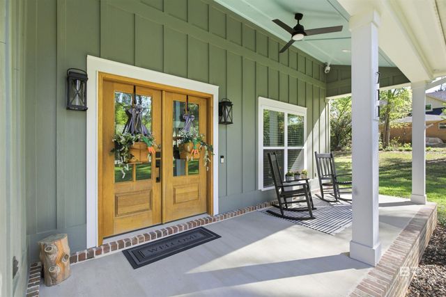 711 Deer Avenue, Daphne, AL 36526