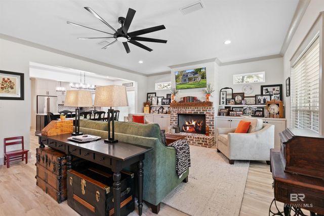 711 Deer Avenue, Daphne, AL 36526