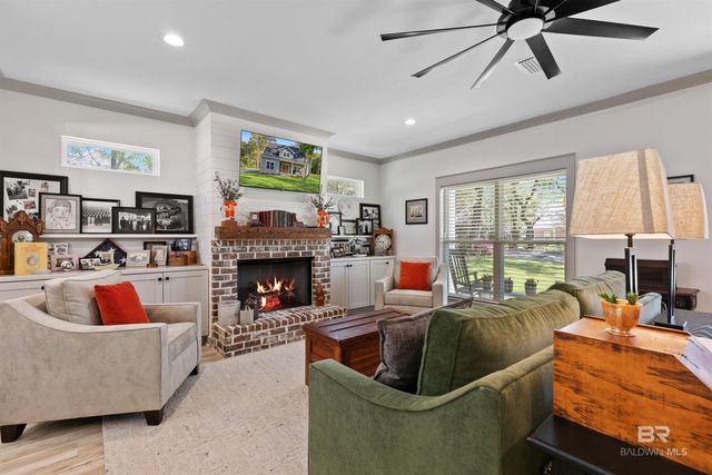 711 Deer Avenue, Daphne, AL 36526