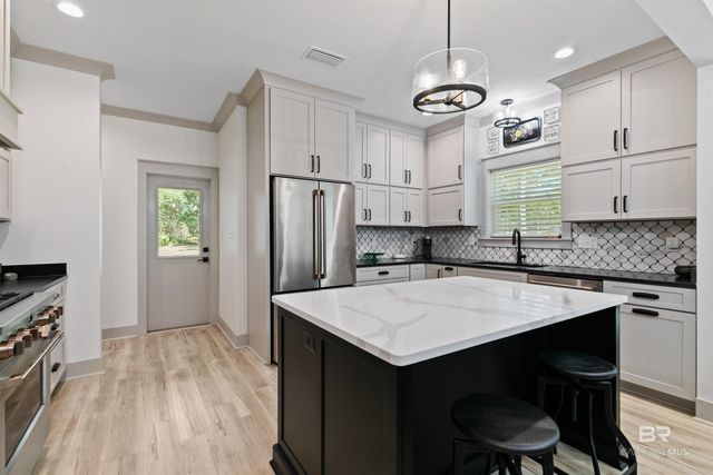 711 Deer Avenue, Daphne, AL 36526