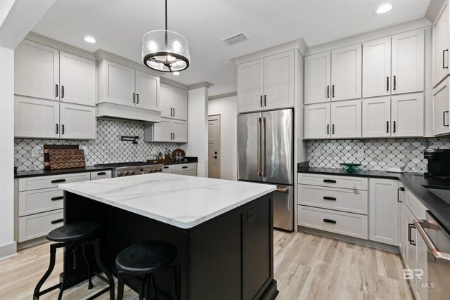 711 Deer Avenue, Daphne, AL 36526