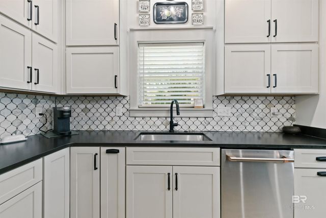 711 Deer Avenue, Daphne, AL 36526