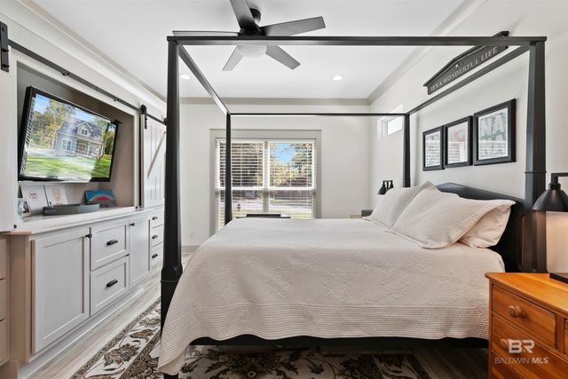 711 Deer Avenue, Daphne, AL 36526