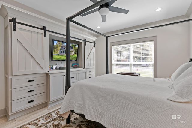 711 Deer Avenue, Daphne, AL 36526