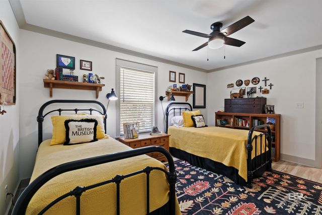 711 Deer Avenue, Daphne, AL 36526