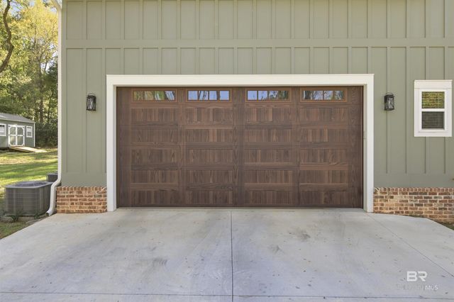 711 Deer Avenue, Daphne, AL 36526