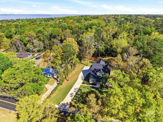 711 Deer Avenue, Daphne, AL 36526