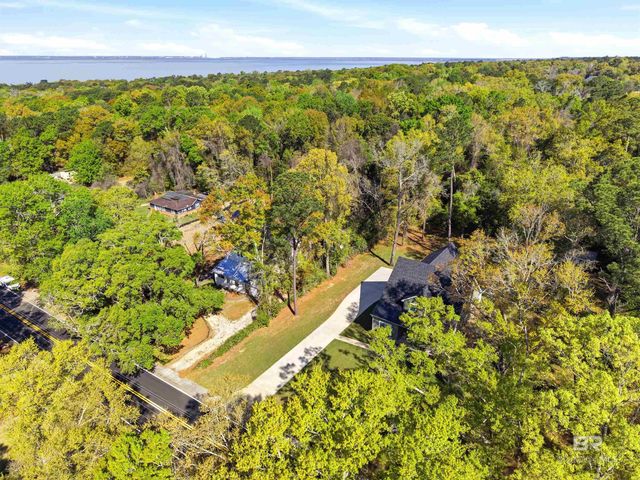 711 Deer Avenue, Daphne, AL 36526