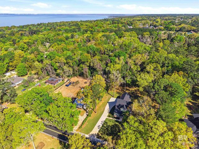 711 Deer Avenue, Daphne, AL 36526