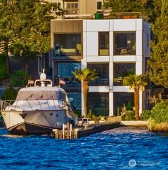 6413 Lake Washington Boulevard NE, Kirkland, WA 98033