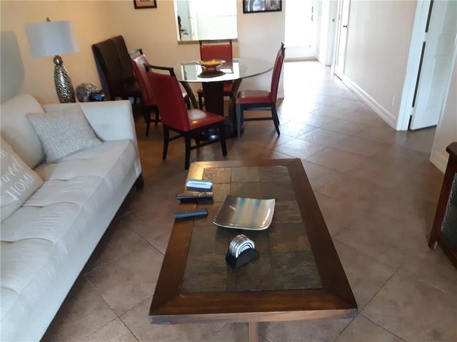 1501 S Ocean Boulevard 218, Lauderdale By The Sea, FL 33062