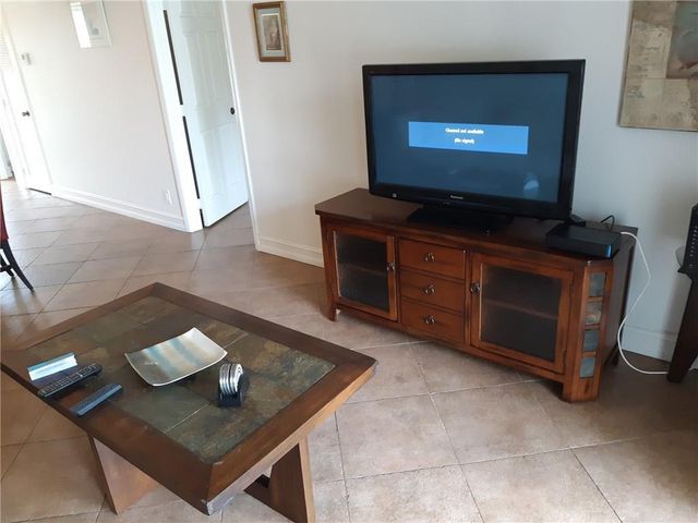 1501 S Ocean Boulevard 218, Lauderdale By The Sea, FL 33062
