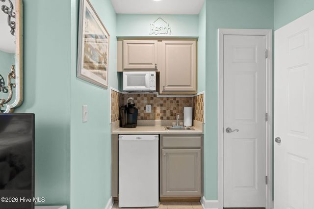 1215 N Middleton Drive NW Apt 2401, Calabash, NC 28467