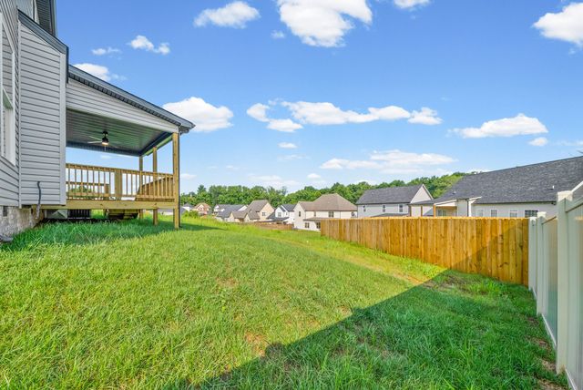 692 Eva Agnes Ave, Clarksville, TN 37042