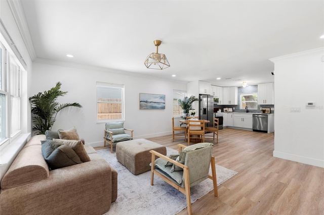 4733 25TH AVENUE S, St Petersburg, FL 33711