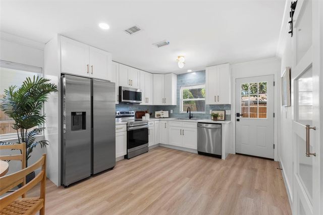 4733 25TH AVENUE S, St Petersburg, FL 33711
