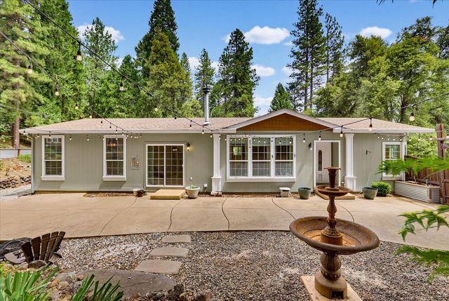 12366 Pawnee Trl, Nevada City, CA 95959