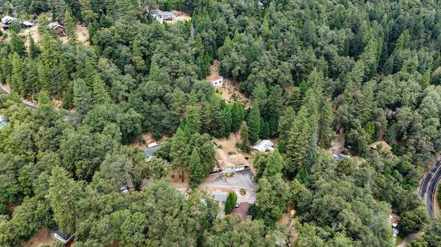 12366 Pawnee Trl, Nevada City, CA 95959