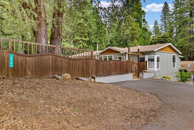 12366 Pawnee Trl, Nevada City, CA 95959