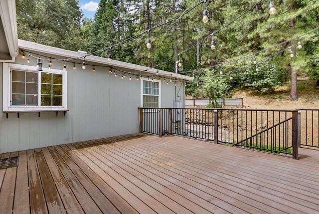 12366 Pawnee Trl, Nevada City, CA 95959